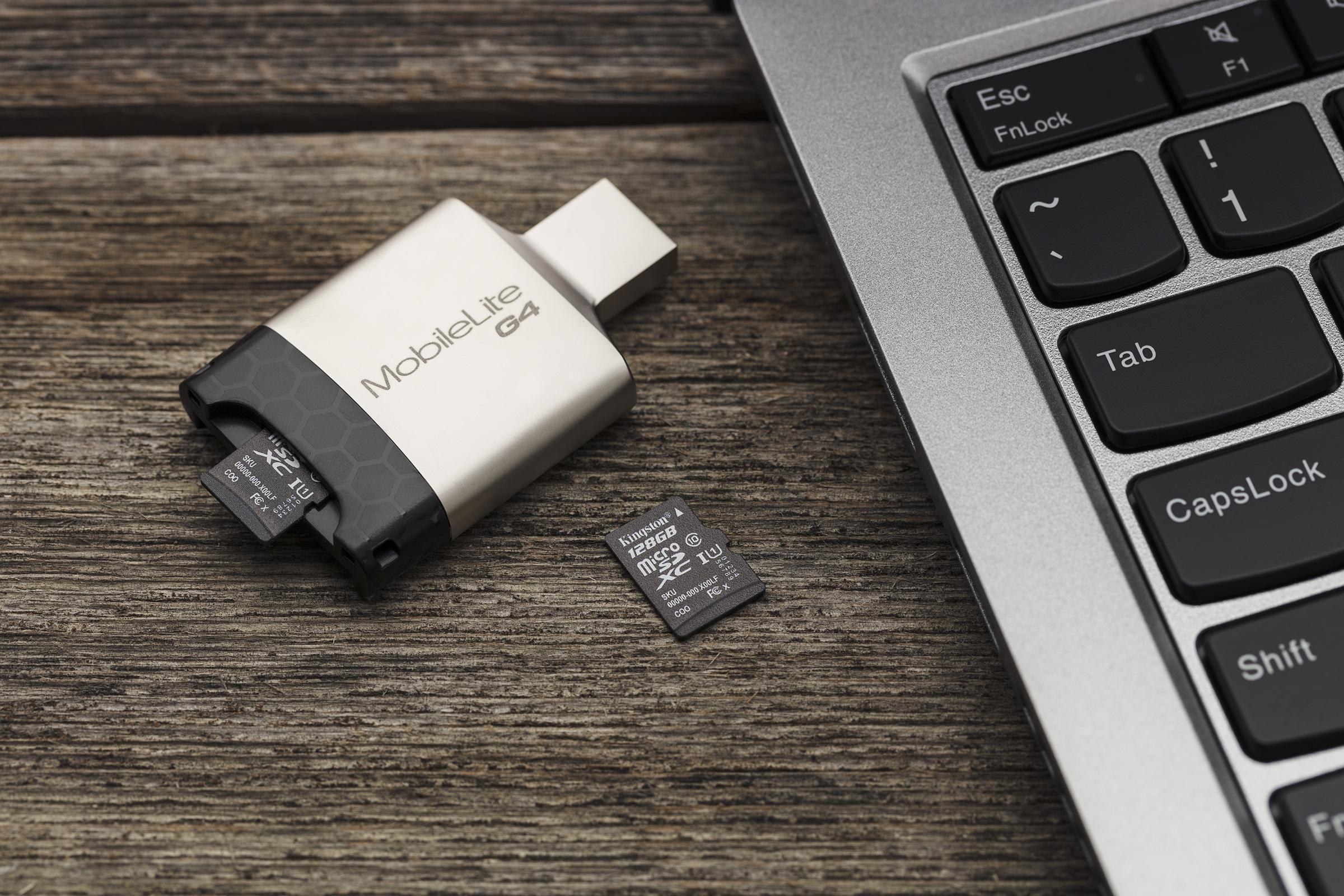 Bekijk afbeelding 2 van Kingston 32GB class 10 microSDHC Kaart + adapter